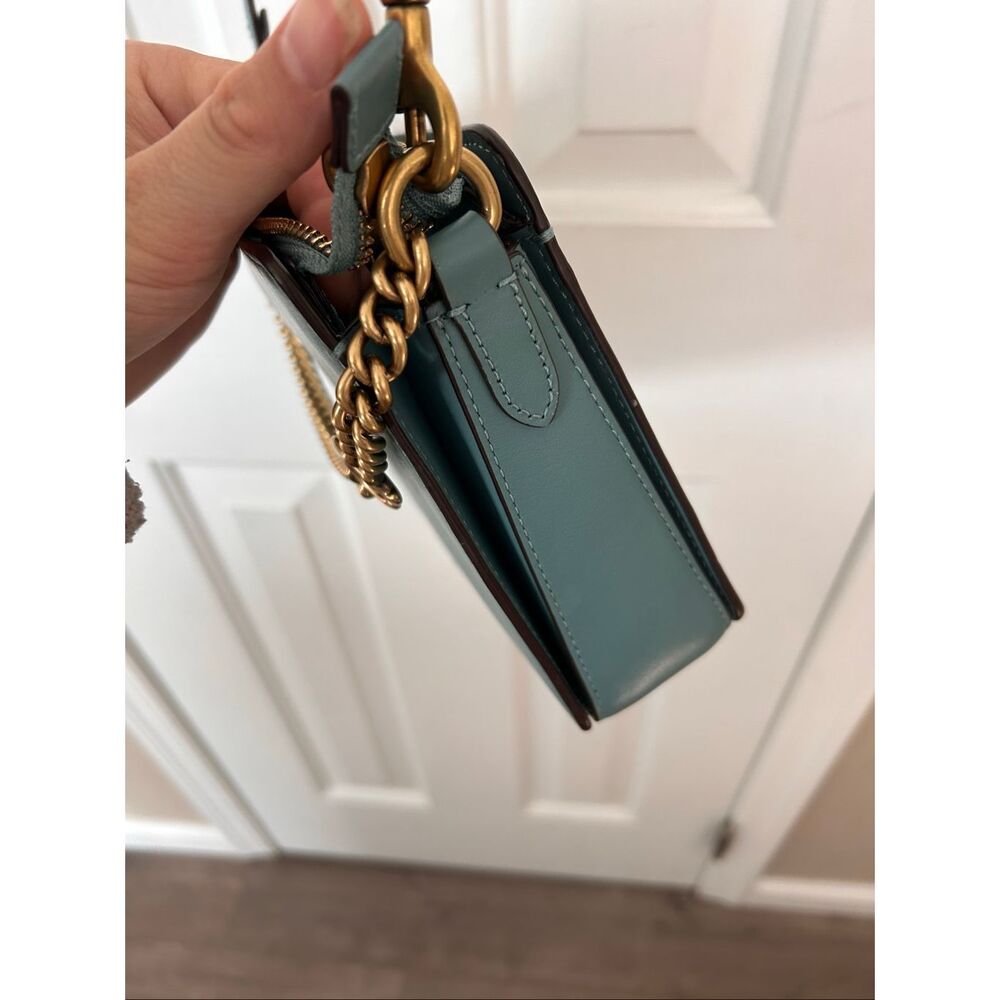 COACH MARINE Smooth Lthr Signature Chain Crossbody 78801 blue/green - Picture 4 of 13